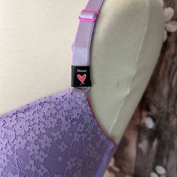 VICTORIA'S SECRET
Sexy Tee Lacie Tee Back Push-Up Bra - Picture 2 of 7